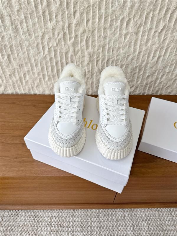 2025112815381903 390